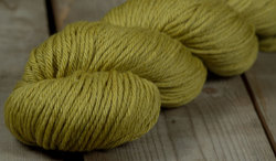 Rosy Green Wool Big Merino Hug 055